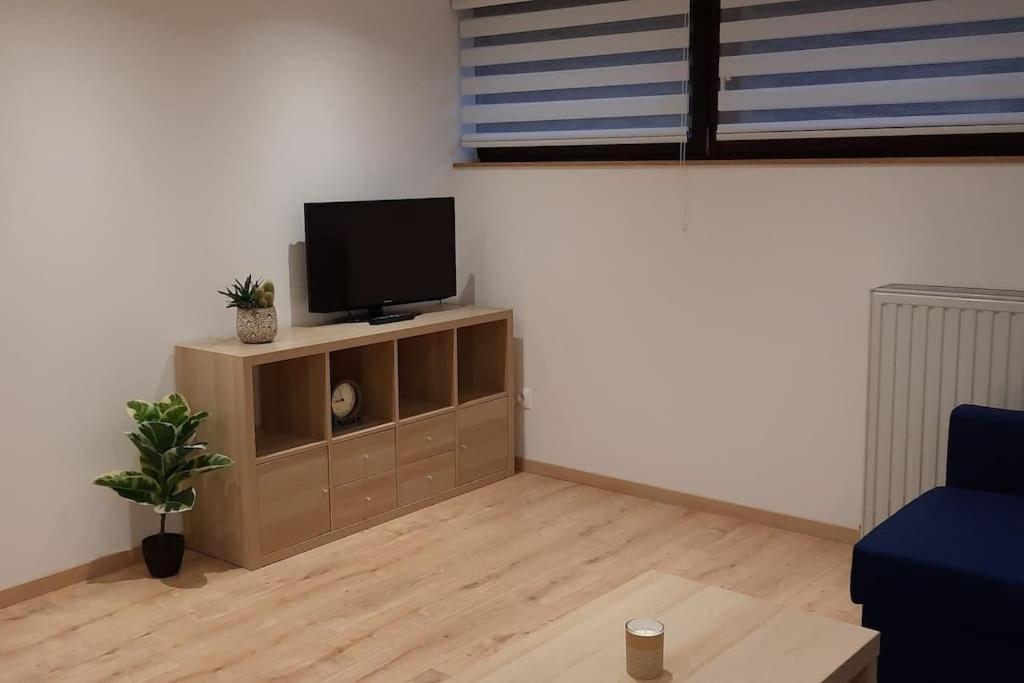 Le Cocon Des Pres Apartment Сен-Юбер Екстериор снимка